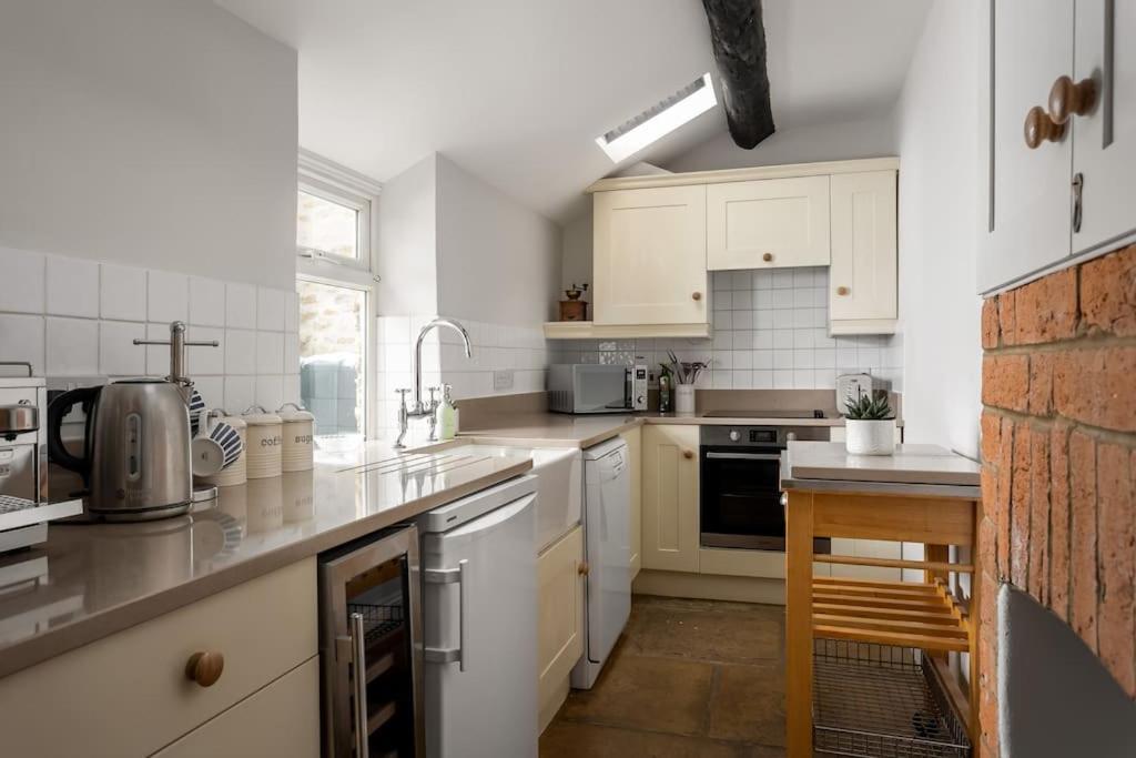 Charming 17Th Century Cotswold Cottage Adlestrop Εξωτερικό φωτογραφία
