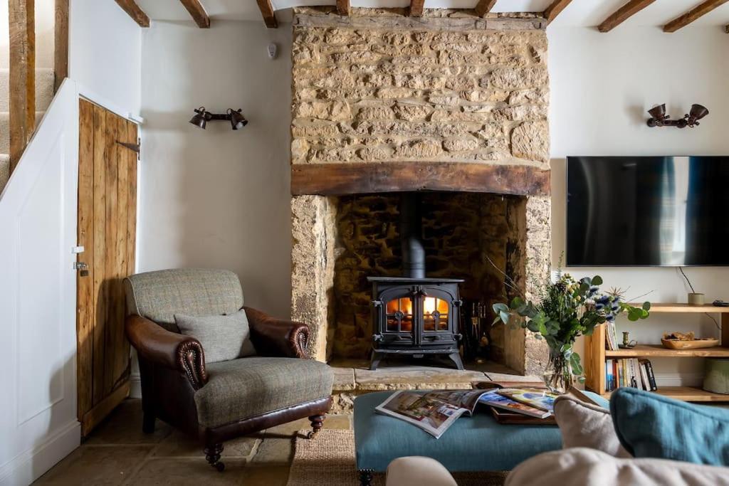 Charming 17Th Century Cotswold Cottage Adlestrop Εξωτερικό φωτογραφία
