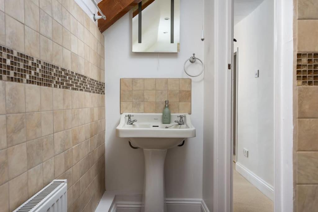 Charming 17Th Century Cotswold Cottage Adlestrop Εξωτερικό φωτογραφία