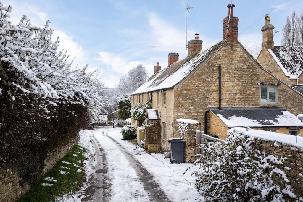 Charming 17Th Century Cotswold Cottage Adlestrop Εξωτερικό φωτογραφία